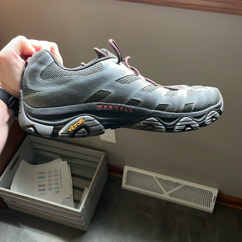 Men’s Hiking Shoes